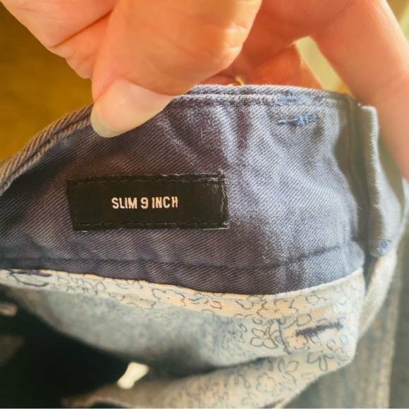 Bonobos Navy Blue 9-inch Slim Fit Stretch Washed Chino Shorts Size 29 - Picture 6 of 8